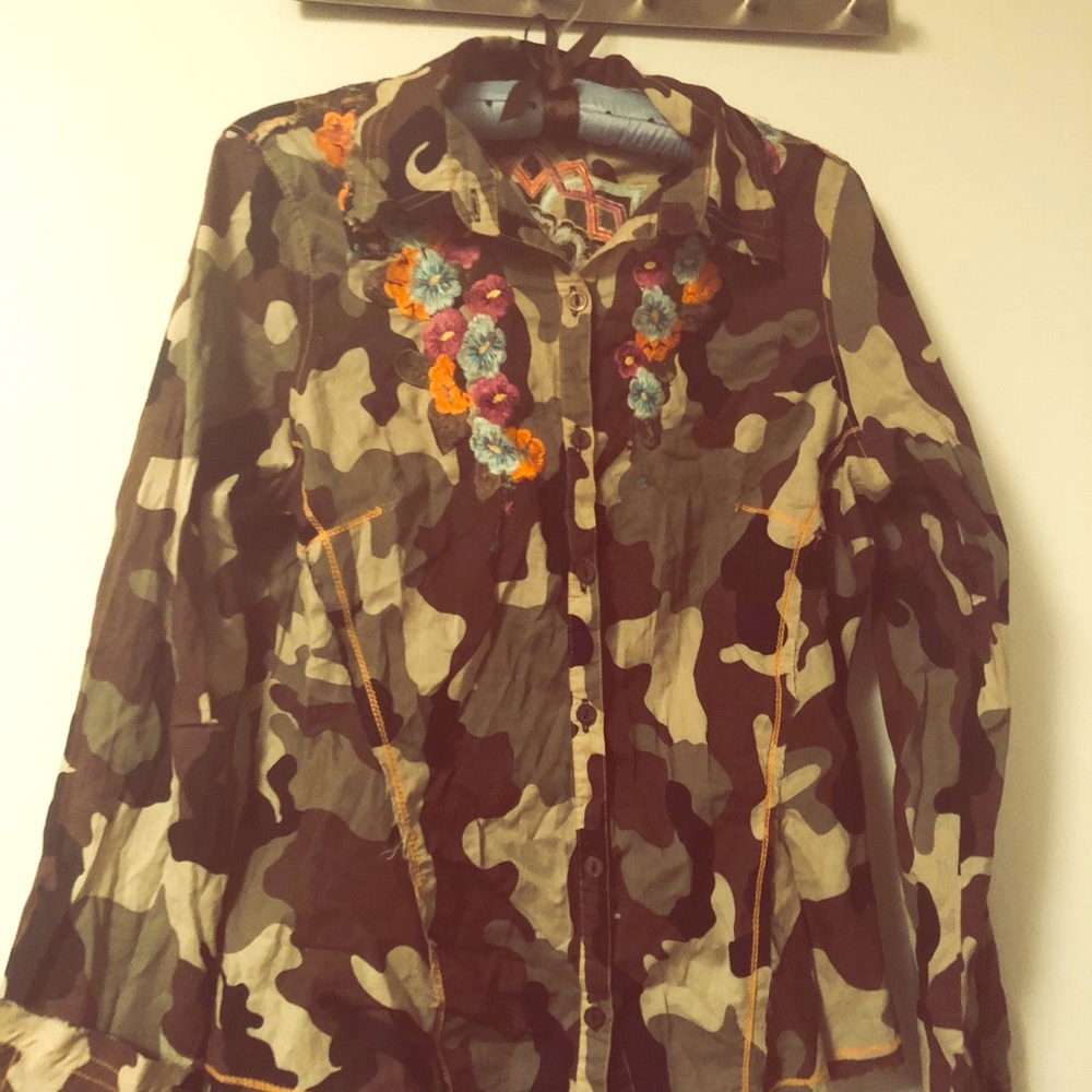 Camo with Flowery Embroidery Top